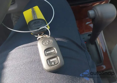 2007 Toyota Corolla Le z USA, uszkodzony, nr VIN 2T1BR30E07C756455